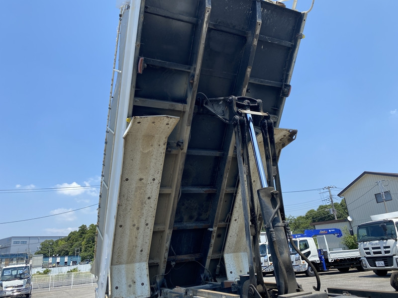 いすゞ ギガ QKG-CXZ77AT(未入力/関係無)の写真10