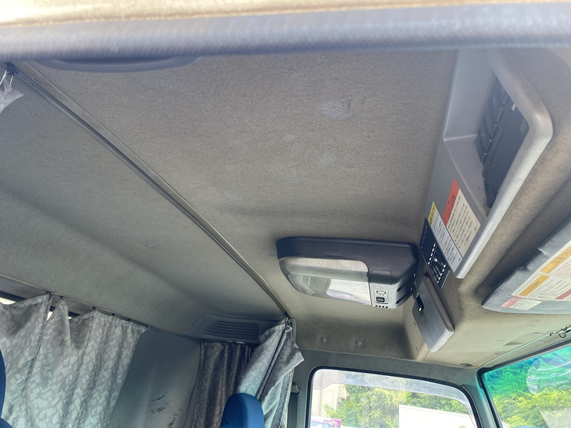 いすゞ ギガ QKG-CXZ77AT(未入力/関係無)の写真15