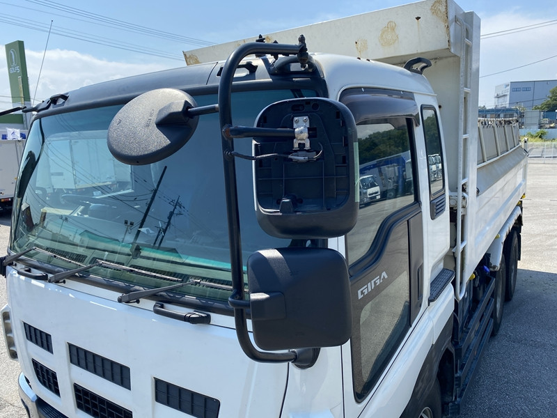いすゞ ギガ QKG-CXZ77AT(未入力/関係無)の写真17