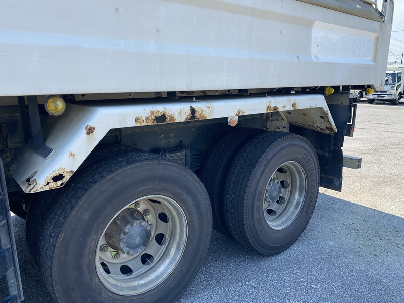 いすゞ ギガ QKG-CXZ77AT(未入力/関係無)の写真18