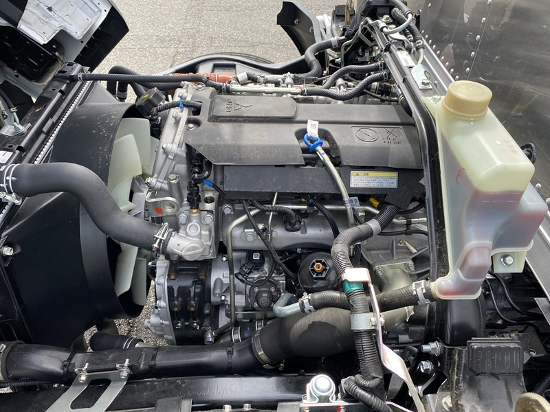 三菱 キャンター 2PG-FEB80(2WD)の写真12