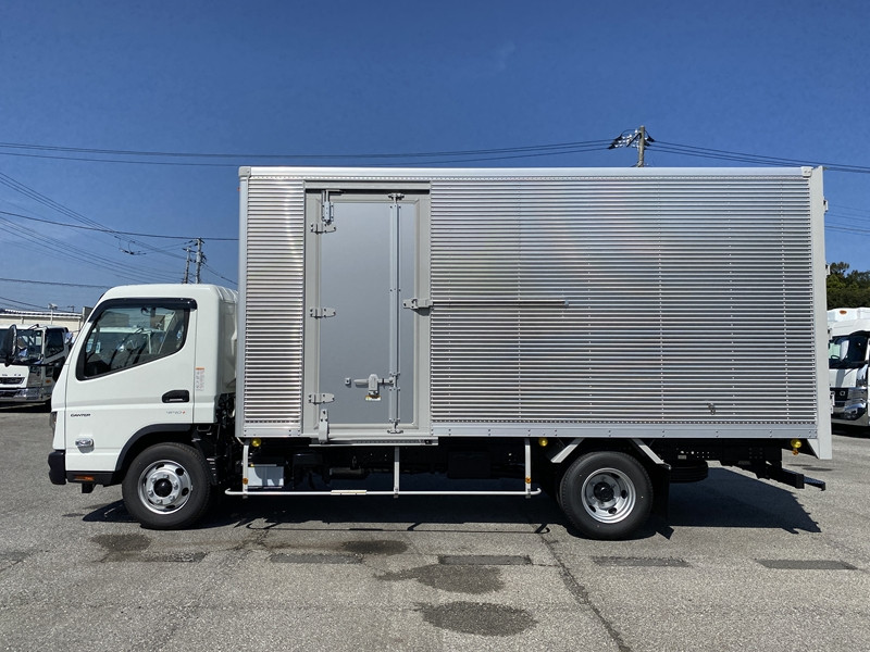 三菱 キャンター 2PG-FEB80(2WD)の写真4