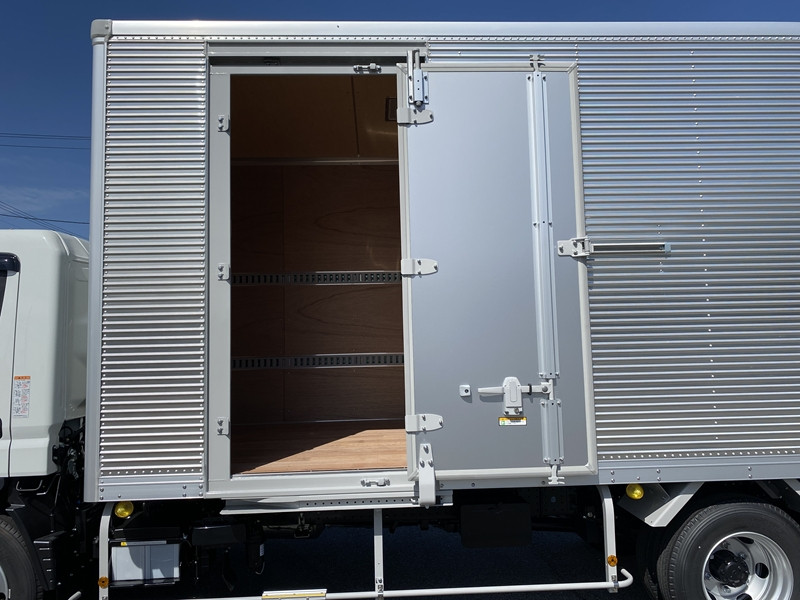 三菱 キャンター 2PG-FEB80(2WD)の写真11