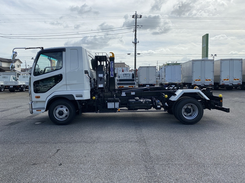 三菱 ファイター 2KG-FK62F(2WD)の写真4