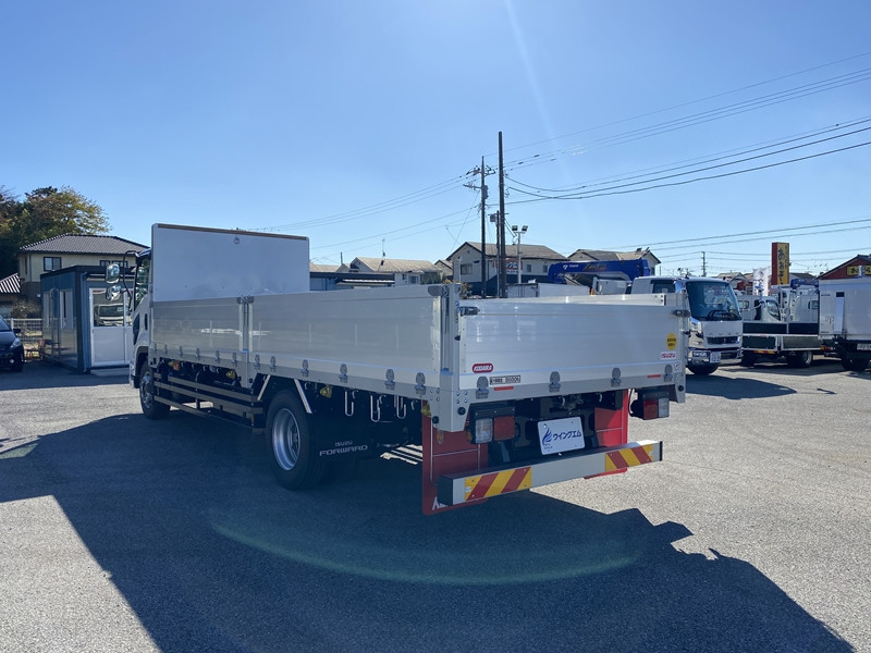 いすゞ フォワード 2RG-FTR90V4(2WD)の写真7