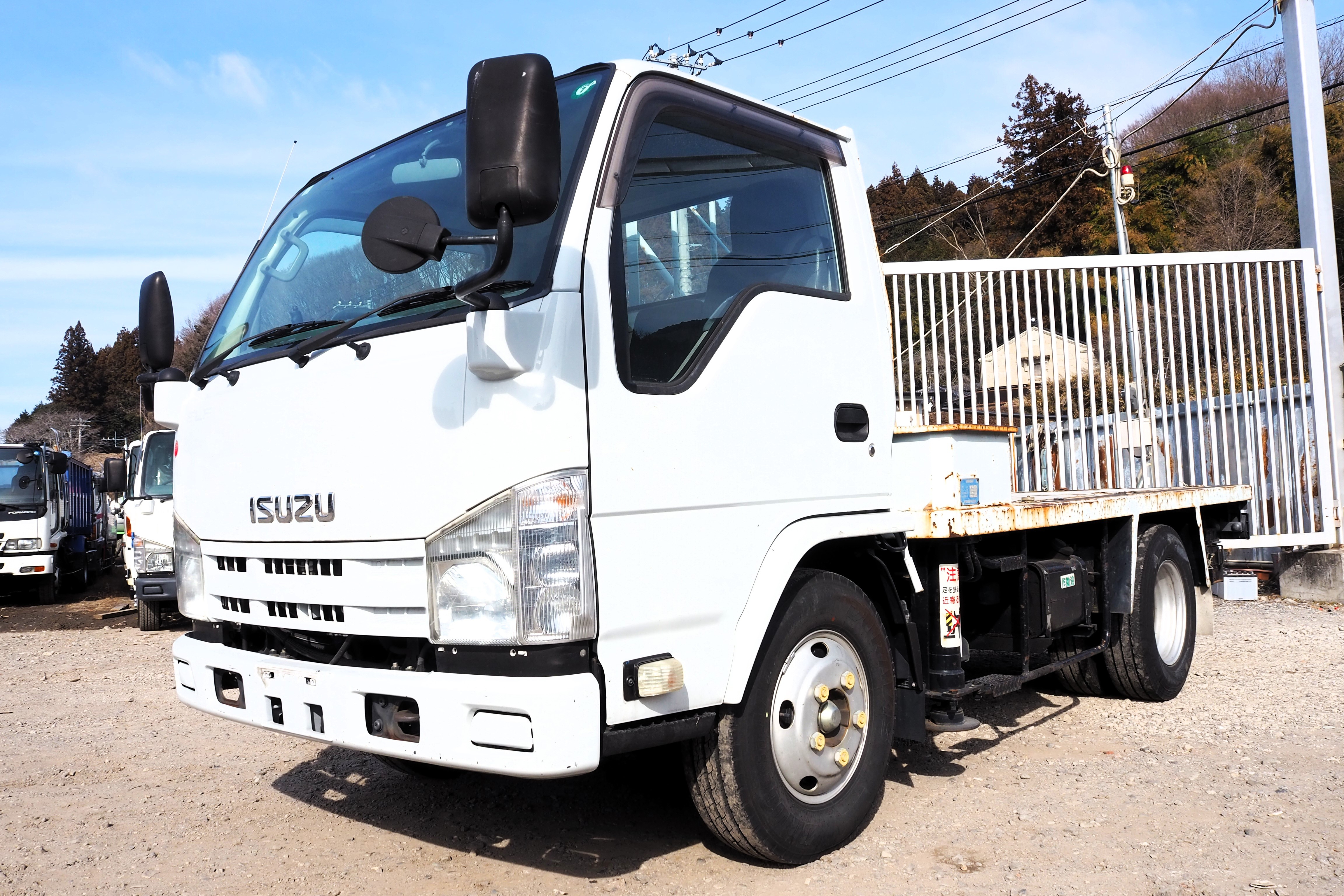 いすゞ エルフ TKG-NKR85N(2WD)