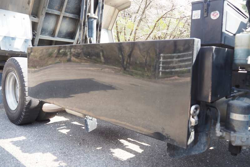 いすゞ フォワード ADG-FRR90D3(2WD)の写真15