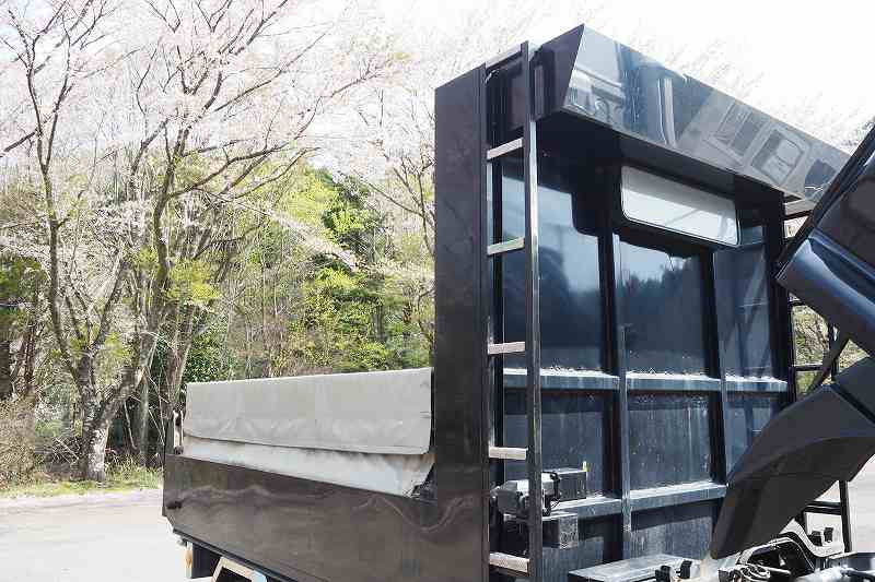 いすゞ フォワード ADG-FRR90D3(2WD)の写真37