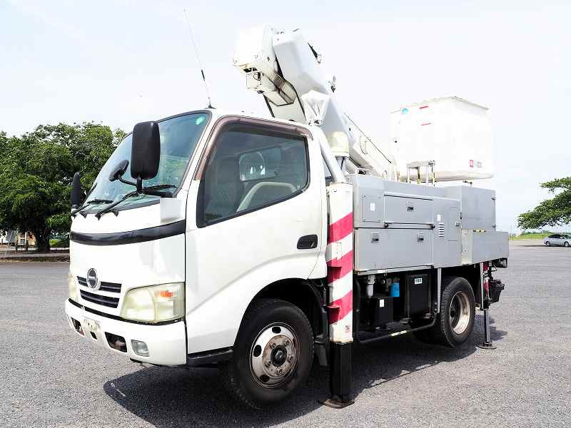 日野 デュトロ BDG-XZU304X(2WD)