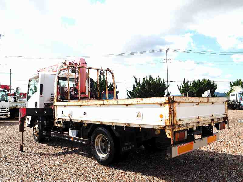 いすゞ エルフ BDG-NPS85AR(4WD)の写真3