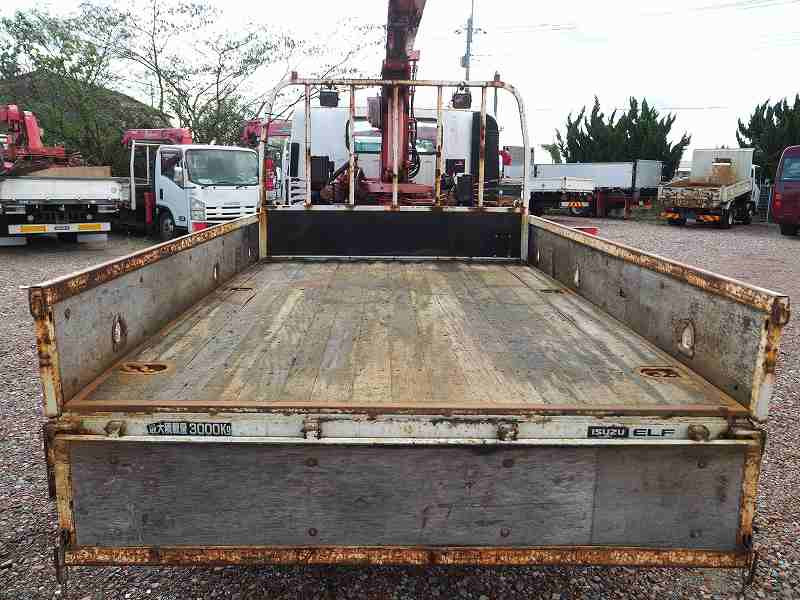 いすゞ エルフ BDG-NPS85AR(4WD)の写真21