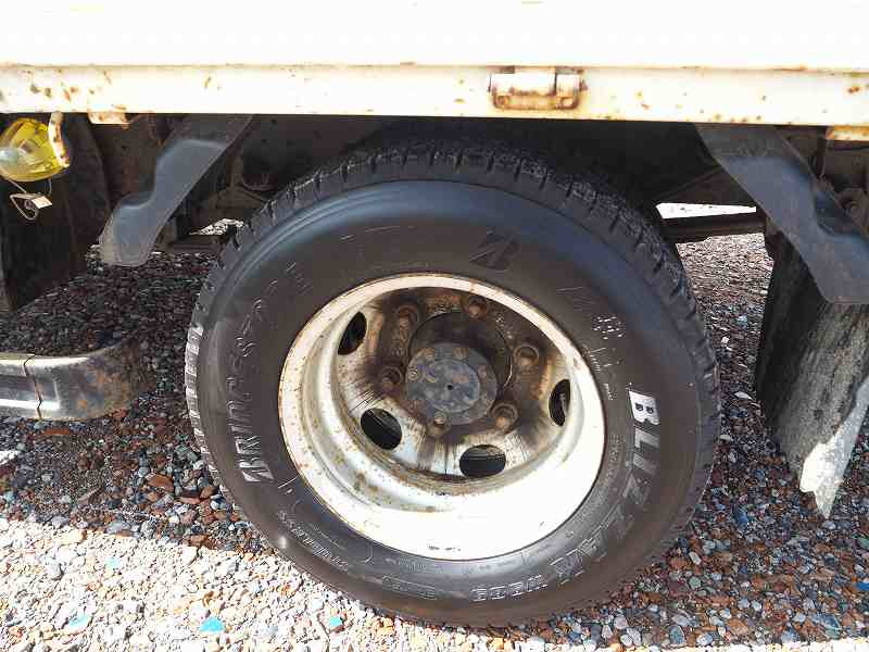 いすゞ エルフ BDG-NPS85AR(4WD)の写真33