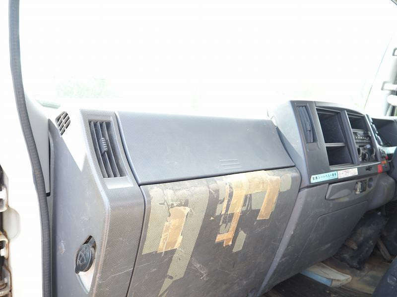 いすゞ エルフ BDG-NPS85AR(4WD)の写真42