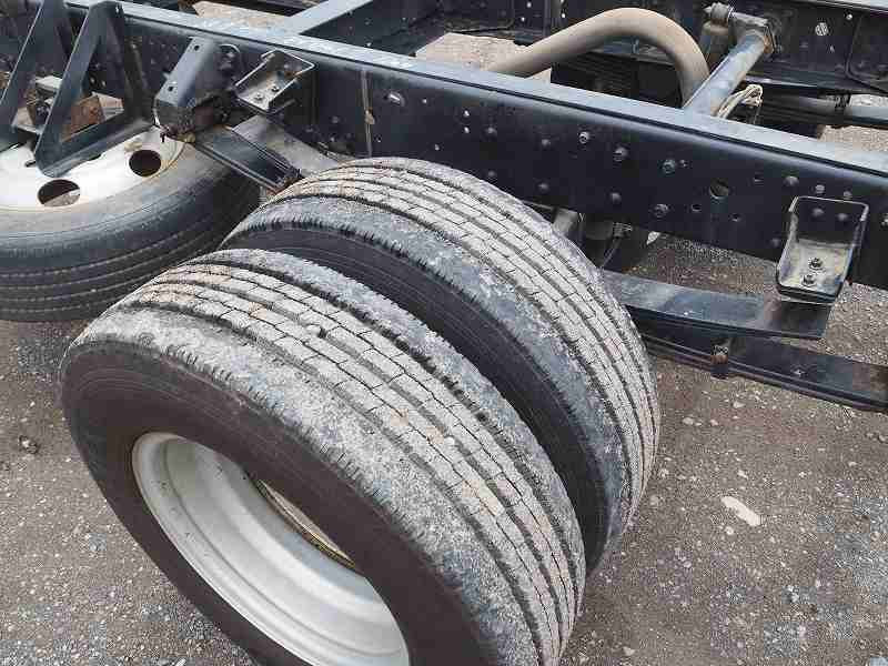 三菱 キャンター KK-FE82EE(2WD)の写真25