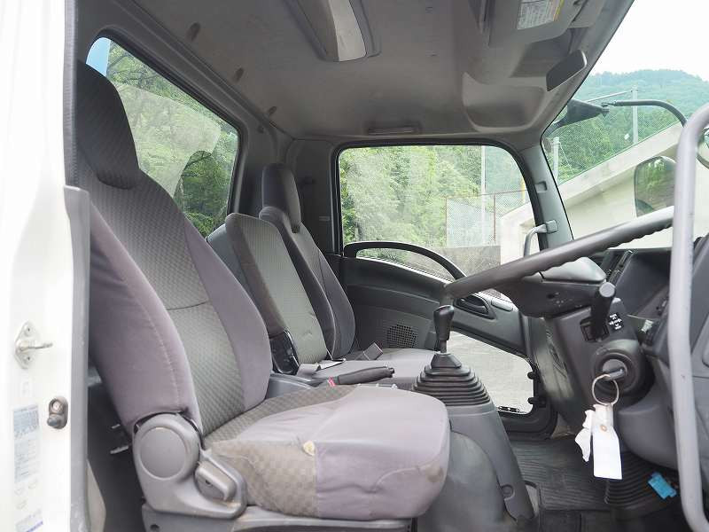 いすゞ フォワード TKG-FRR90S1(2WD)の写真46