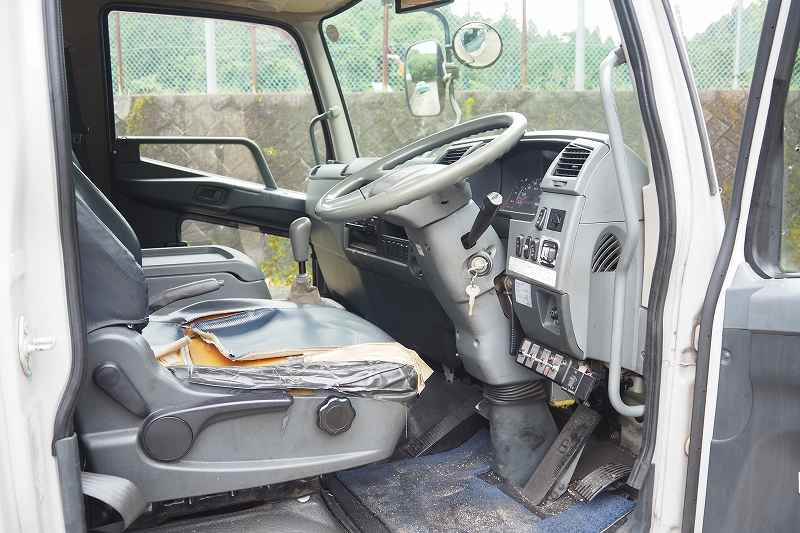 三菱 ファイター TKG-FK71F(2WD)の写真48