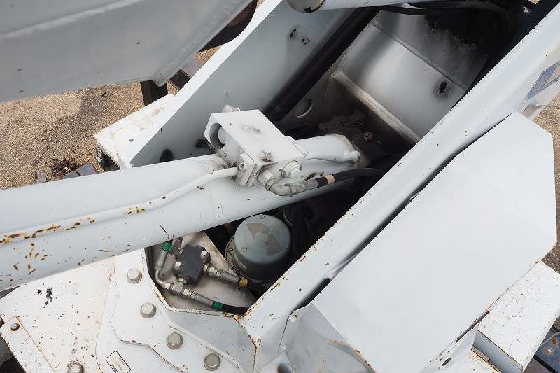 いすゞ エルフ SKG-NKR85YN(2WD)の写真30