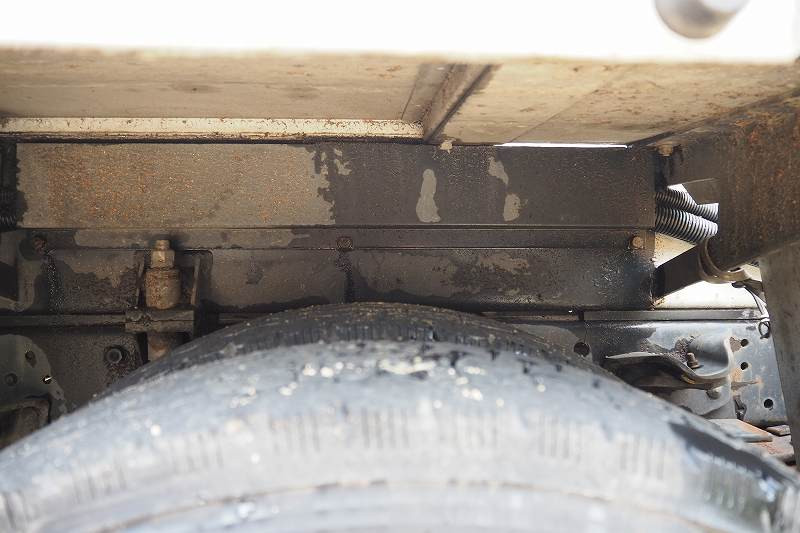 いすゞ エルフ SKG-NKR85YN(2WD)の写真36