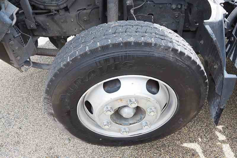 いすゞ エルフ SKG-NKR85YN(2WD)の写真40