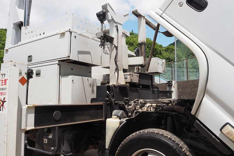 いすゞ エルフ SKG-NKR85YN(2WD)の写真42