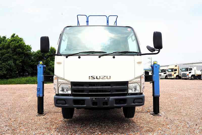 いすゞ エルフ TKG-NKR85AN(2WD)の写真8