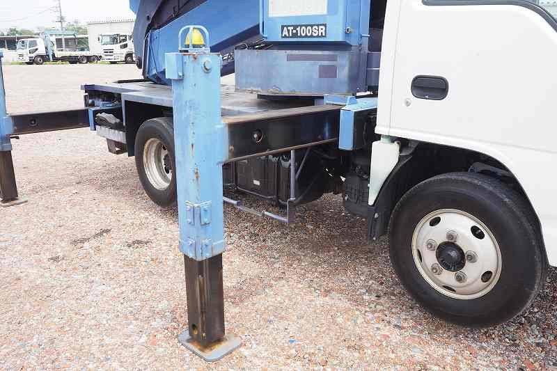 いすゞ エルフ TKG-NKR85AN(2WD)の写真9