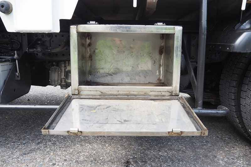 いすゞ エルフ TPG-NKS85AN(4WD)の写真14