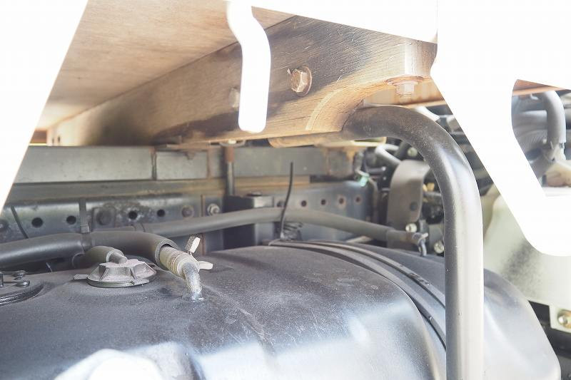 いすゞ エルフ TPG-NKS85AN(4WD)の写真26