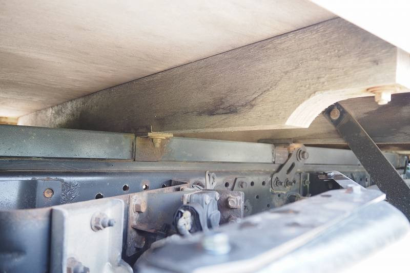 いすゞ エルフ TPG-NKS85AN(4WD)の写真28