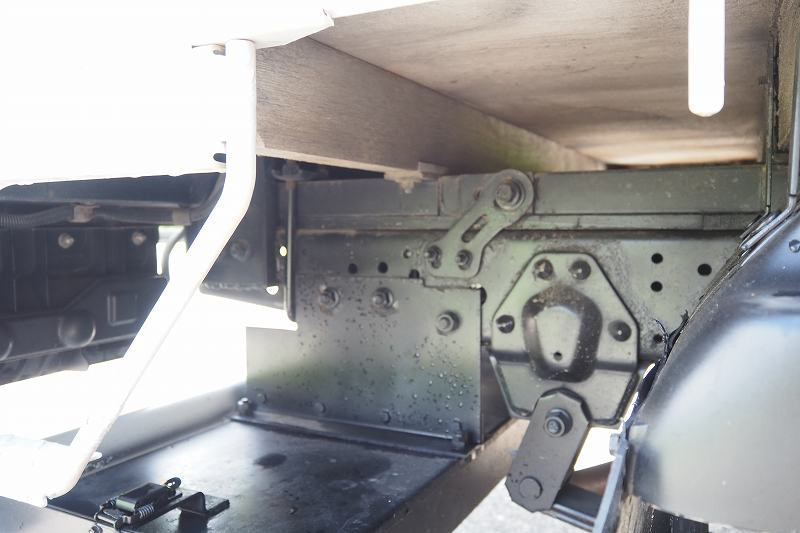 いすゞ エルフ TPG-NKS85AN(4WD)の写真29