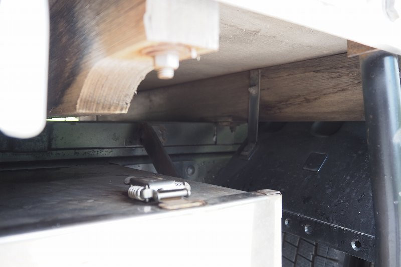 いすゞ エルフ TPG-NKS85AN(4WD)の写真33