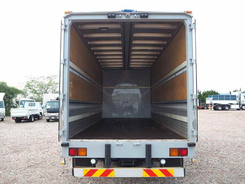 いすゞ フォワード TKG-FRR90T2(2WD)の写真19