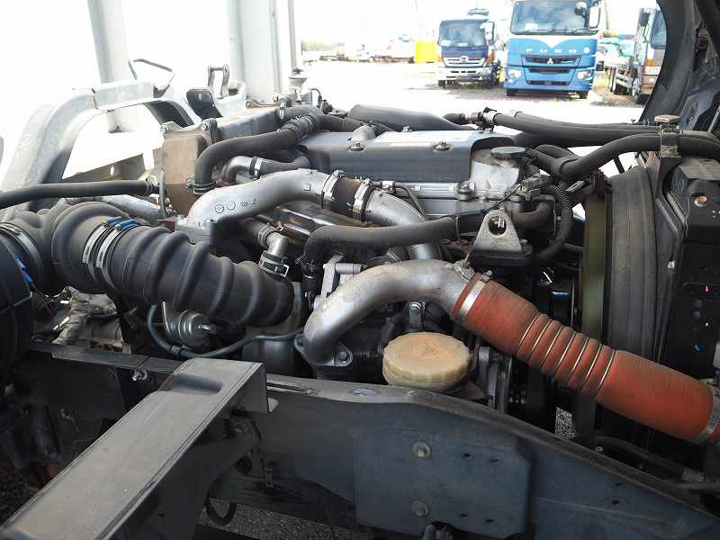 いすゞ フォワード TKG-FRR90T2(2WD)の写真22