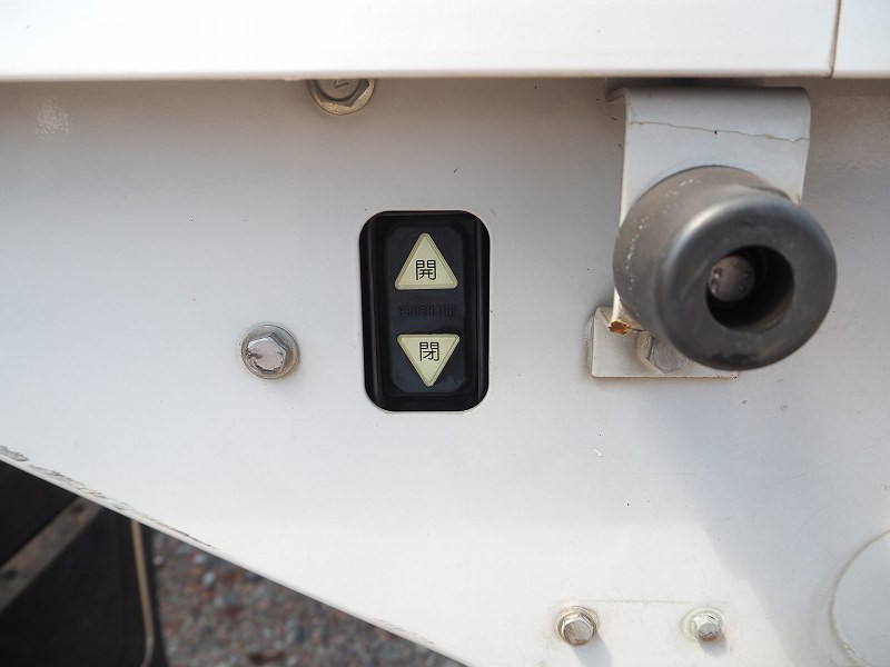 いすゞ フォワード TKG-FRR90T2(2WD)の写真30