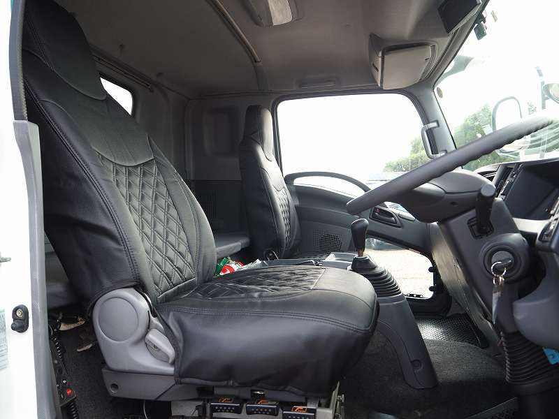 いすゞ フォワード TKG-FRR90T2(2WD)の写真44