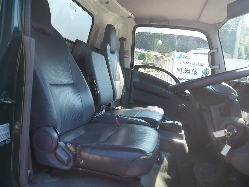 いすゞ エルフ TKG-NPR85YN(2WD)の写真45