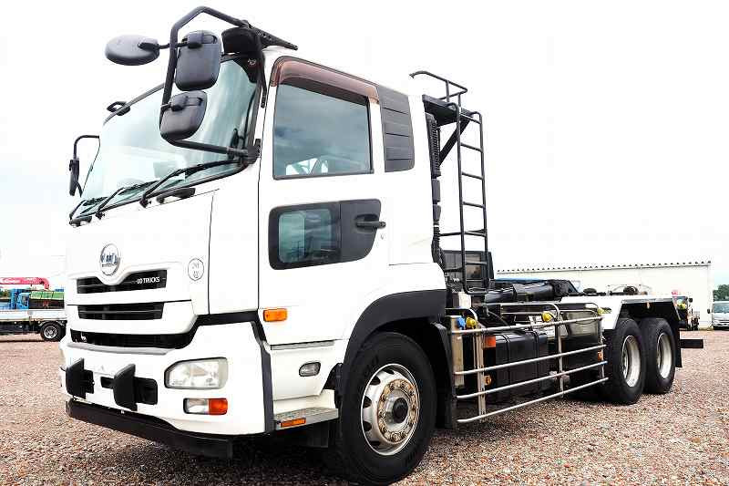 ＵＤ クオン QKG-CW5YL(6x4)