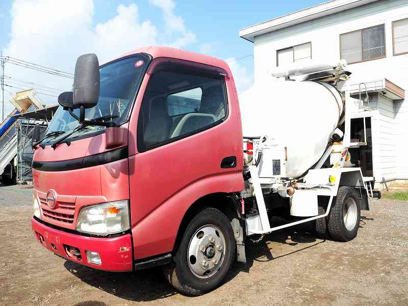 日野 デュトロ BDG-XZU304E(2WD)の写真1