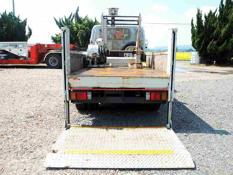 いすゞ エルフ BDG-NKS85AN(2WD)の写真4