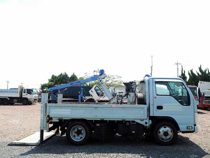 いすゞ エルフ BDG-NKS85AN(2WD)の写真5