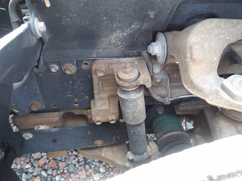 いすゞ エルフ BDG-NKS85AN(2WD)の写真9