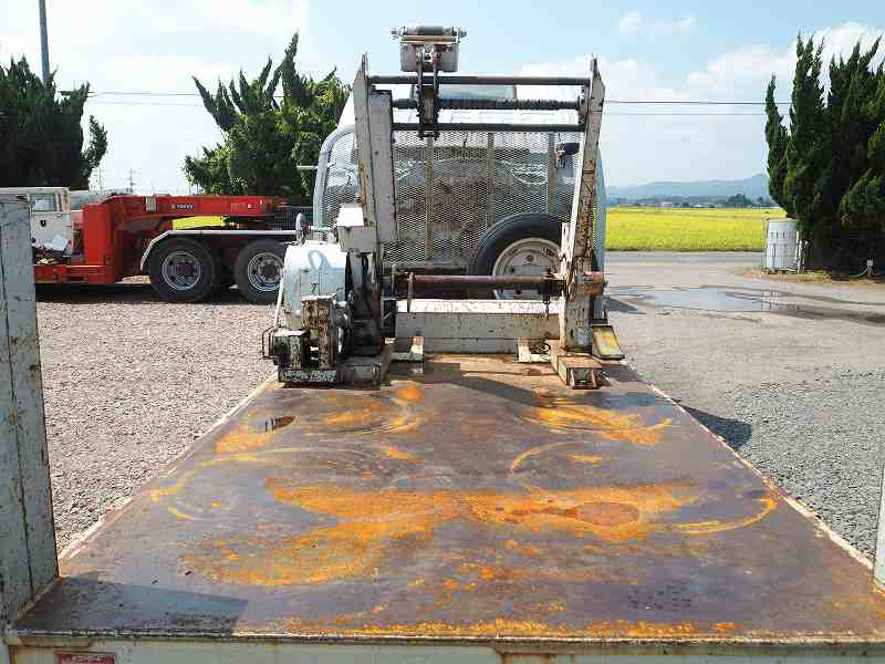 いすゞ エルフ BDG-NKS85AN(2WD)の写真20