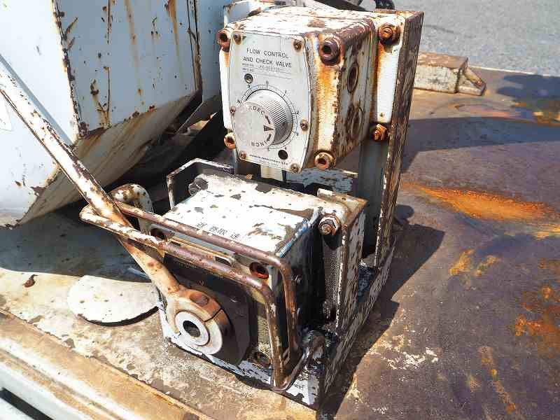 いすゞ エルフ BDG-NKS85AN(2WD)の写真26