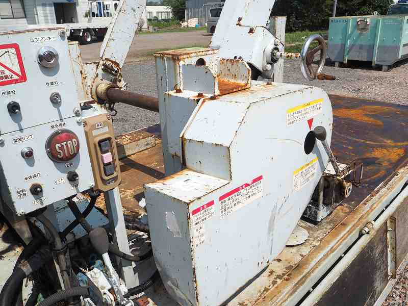 いすゞ エルフ BDG-NKS85AN(2WD)の写真29