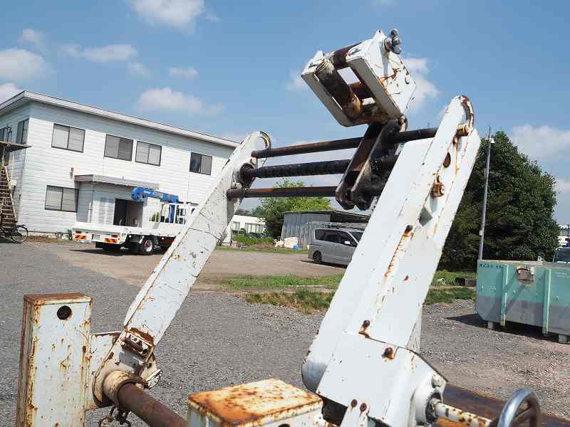 いすゞ エルフ BDG-NKS85AN(2WD)の写真30