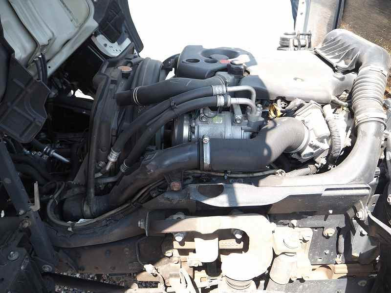 いすゞ エルフ BDG-NKS85AN(2WD)の写真42