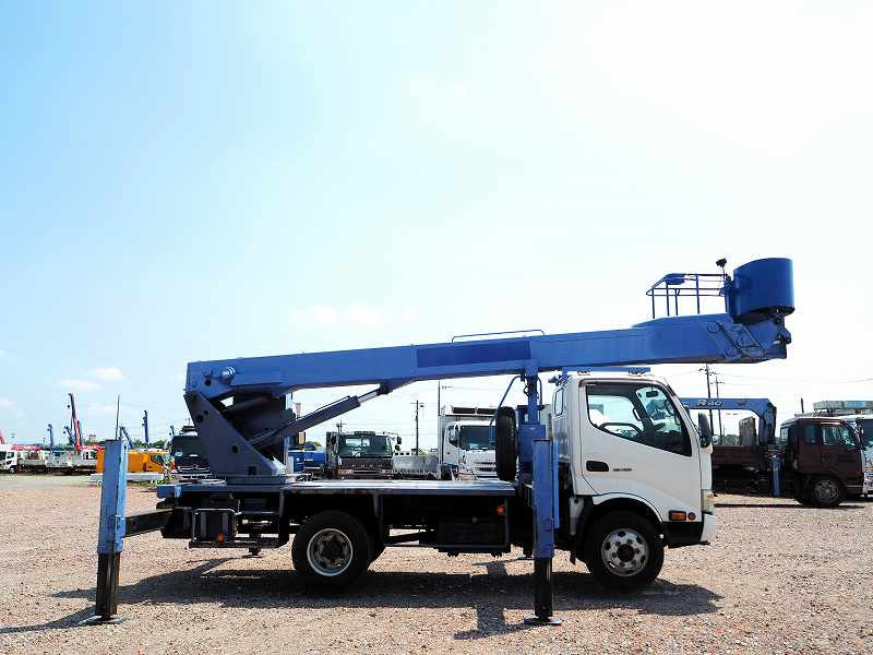 日野 デュトロ SKG-XZU640F(2WD)の写真6