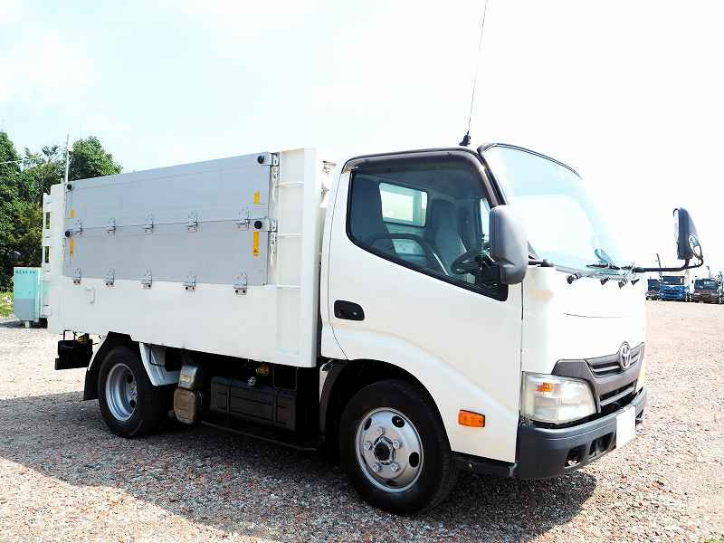 トヨタ ダイナ TKG-XZU675(4WD)の写真7