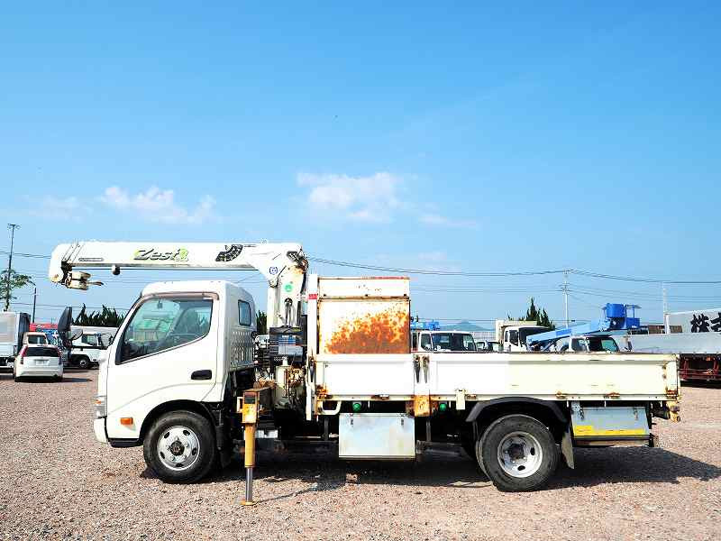 日野 デュトロ TKG-XZU695M(4WD)の写真2