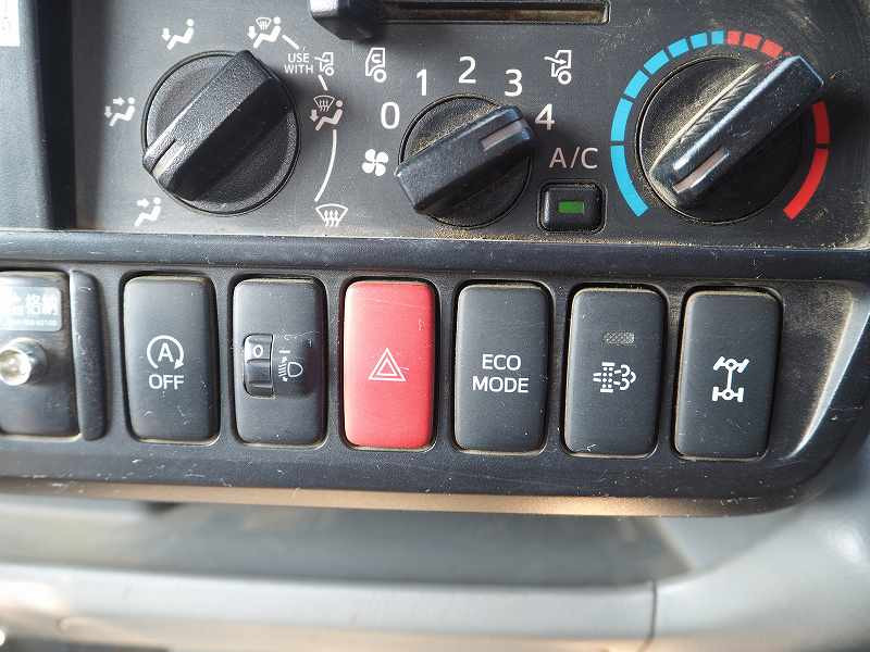 日野 デュトロ TKG-XZU695M(4WD)の写真40